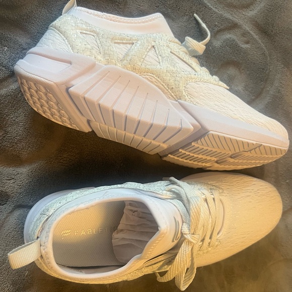 Fabletics Redondo Performance Sneaker - Picture 13 of 14